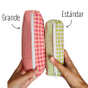 Estuche Lucie en cuadros vichy – Hecho a mano, ideal para clase o como nesecer