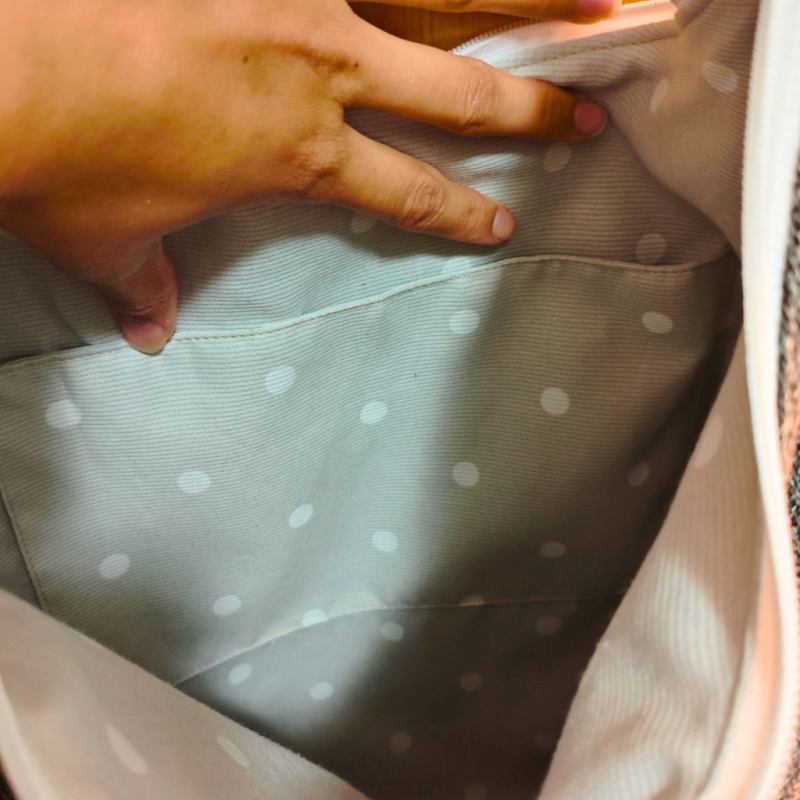 Ganges – Bolso mediano con bolsillo trasero y gran capacidad | Leraki